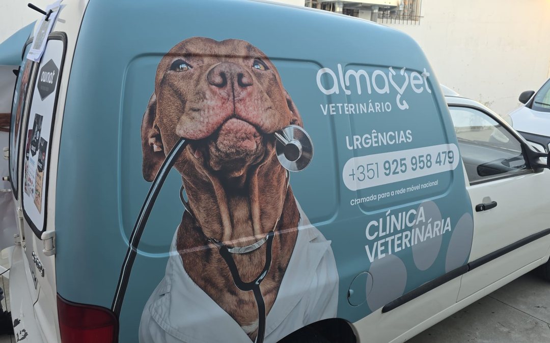 Carrinha da clínica veterinária AlmaVet